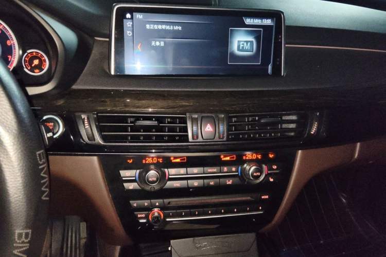 Used BMW X5 2018 xDrive35i M Sport Edition Audio And AC Panel