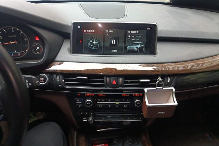Used BMW X5 2018 xDrive28i Audio And AC Panel