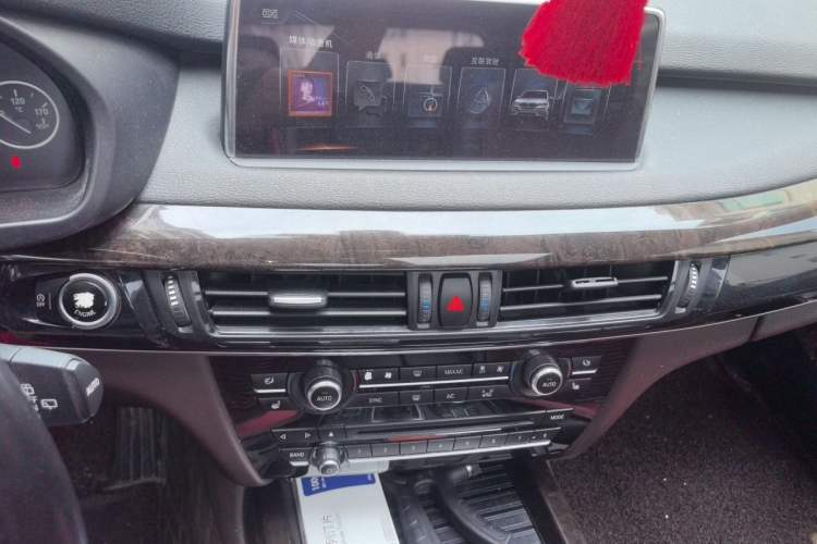 Used BMW X5 2018 xDrive28i Audio And AC Panel