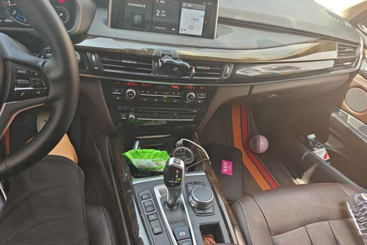 Used BMW X5 2018 xDrive28i Audio And AC Panel