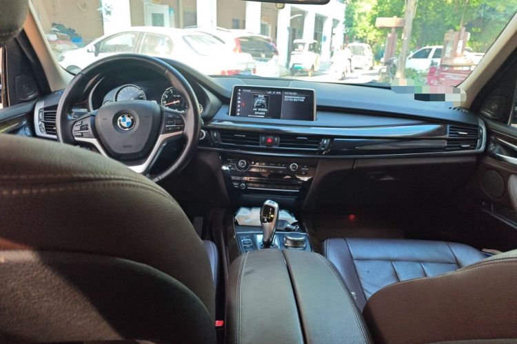 Used BMW X5 2018 xDrive35i Elegant Edition Center Console