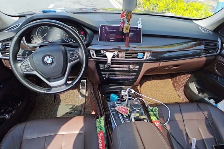 Used BMW X5 2018 xDrive35i Elegant Edition Center Console