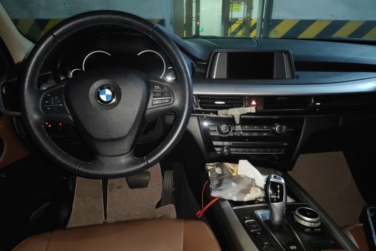 Used BMW X5 2018 xDrive35i Elegant Edition Center Console