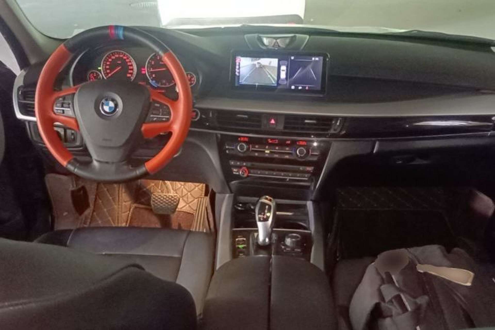 Used BMW X5 2018 xDrive28i Center Console