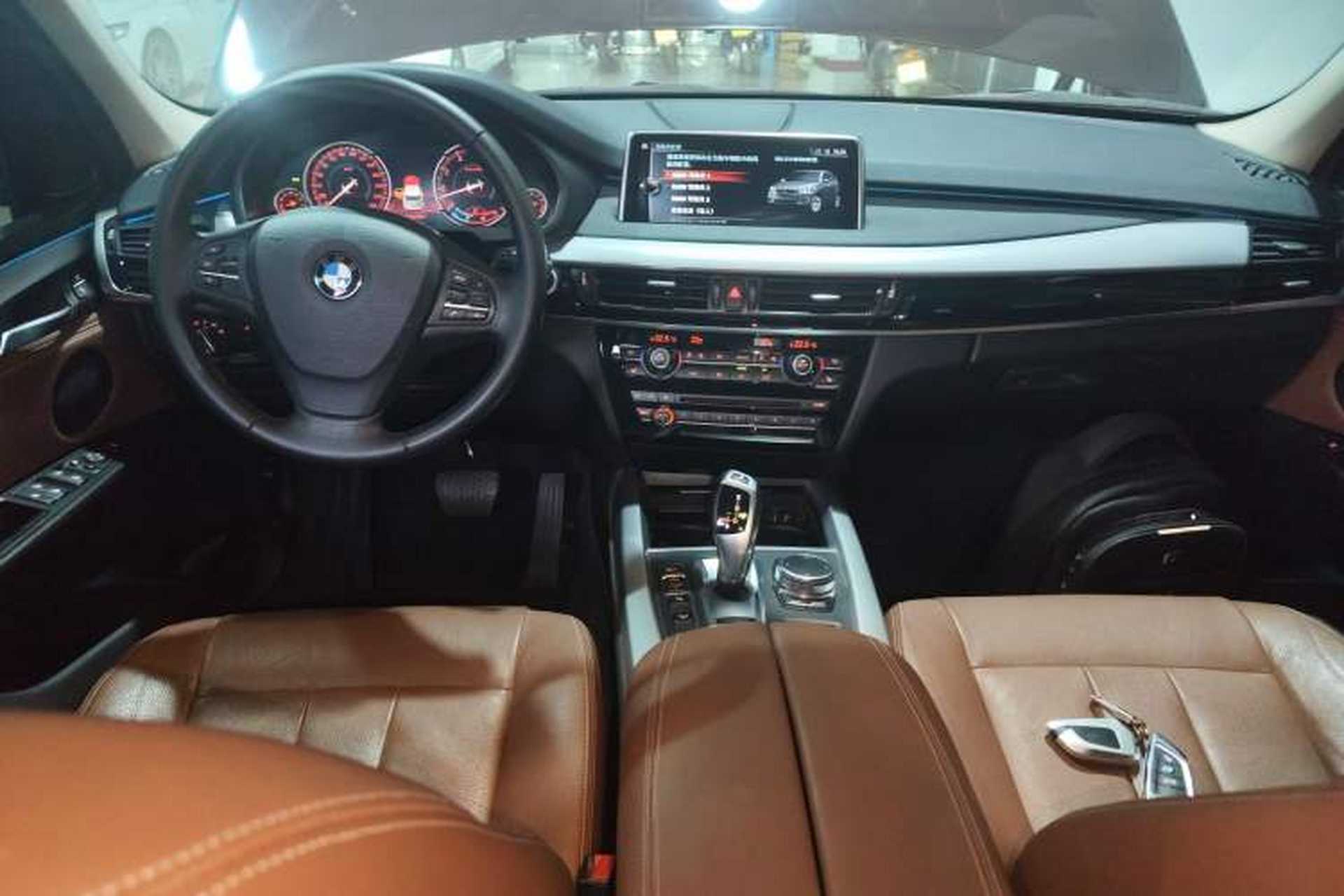 Used BMW X5 2018 xDrive35i Base Model Middle East Center Console