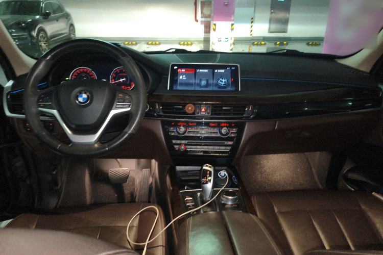 Used BMW X5 2018 xDrive35i Elegant Edition Center Console