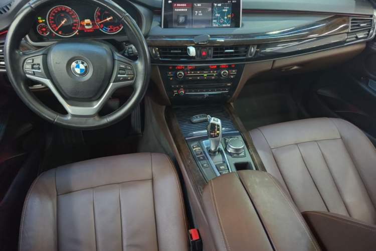 Used BMW X5 2018 xDrive35i Elegant Edition Center Console