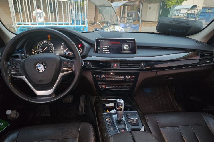 Used BMW X5 2018 xDrive35i Elegant Edition Center Console