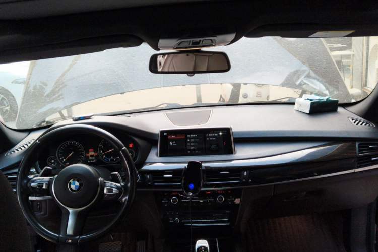 Used BMW X5 2018 xDrive35i M Sport Edition Center Console