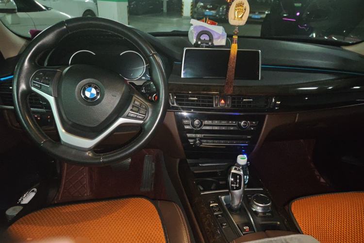 Used BMW X5 2018 xDrive35i Elegant Edition Center Console