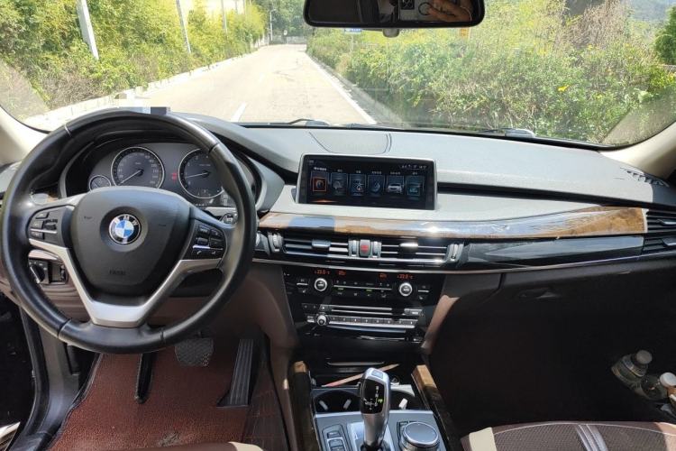 Used BMW X5 2018 xDrive35i Elegant Edition Center Console