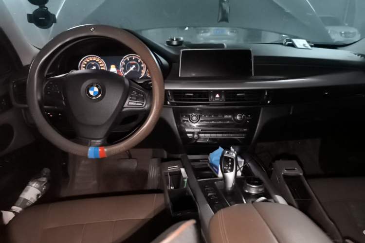 Used BMW X5 2018 xDrive35i Elegant Edition Center Console