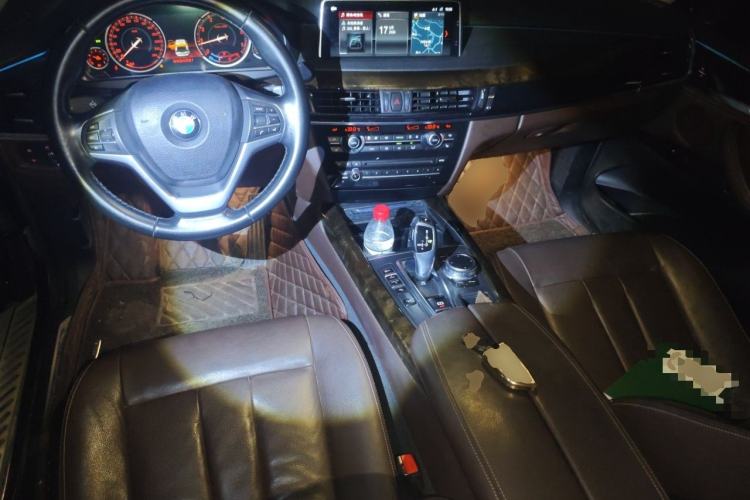 Used BMW X5 2018 xDrive28i Center Console