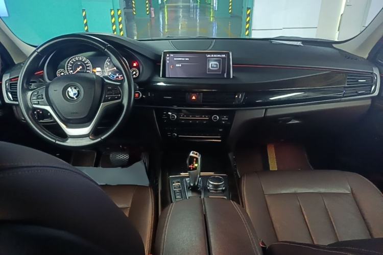Used BMW X5 2018 xDrive35i Elegant Edition Center Console