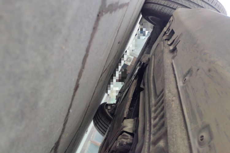Used BMW X5 2018 xDrive28i Chassis Front Left