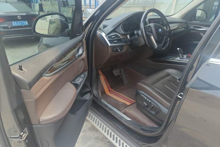 Used BMW X5 2018 xDrive28i Driver Seat