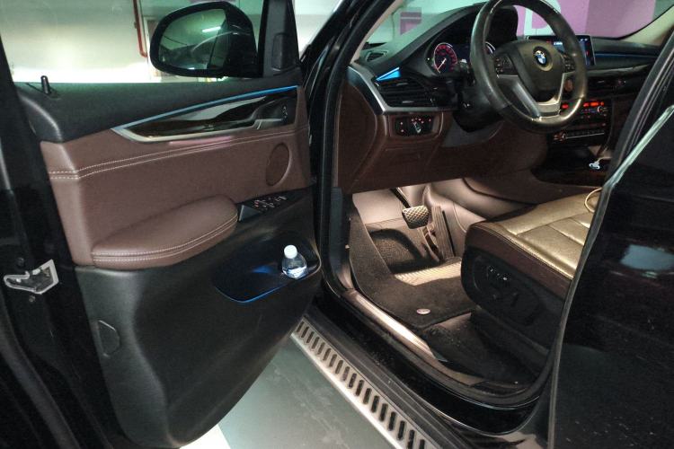Used BMW X5 2018 xDrive35i Elegant Edition Driver Seat