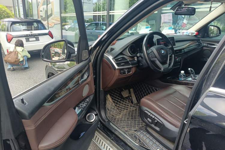 Used BMW X5 2018 xDrive28i Driver Seat