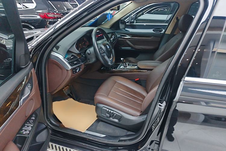 Used BMW X5 2018 xDrive28i Driver Seat