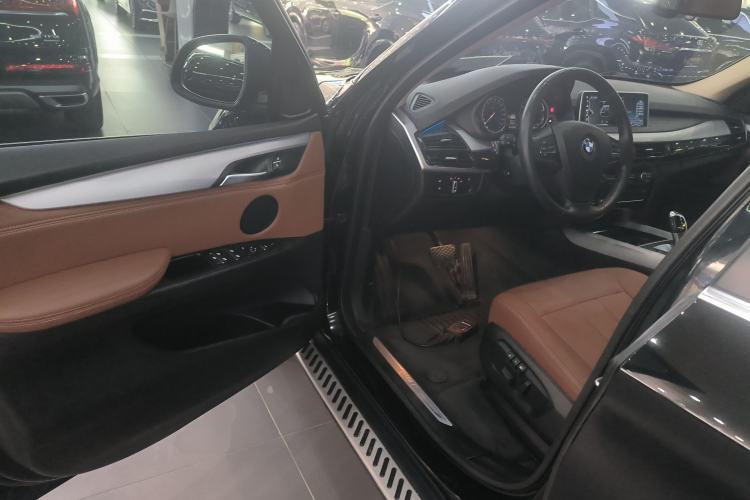 Used BMW X5 2018 xDrive35i Base Model Middle East Driver Seat
