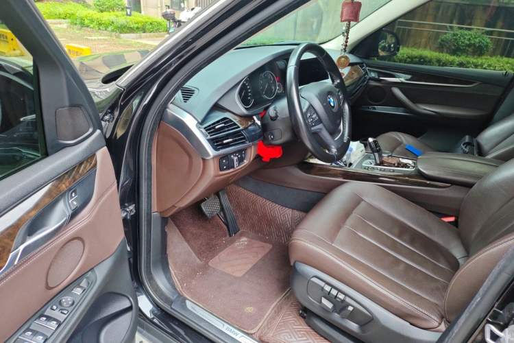 Used BMW X5 2018 xDrive28i Driver Seat