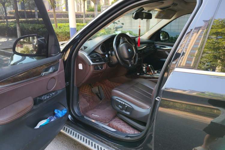 Used BMW X5 2018 xDrive28i Driver Seat