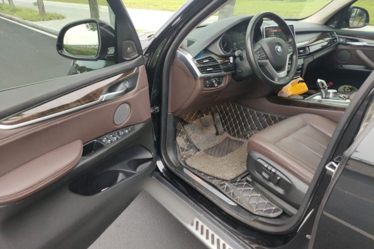 Used BMW X5 2018 xDrive28i Driver Seat