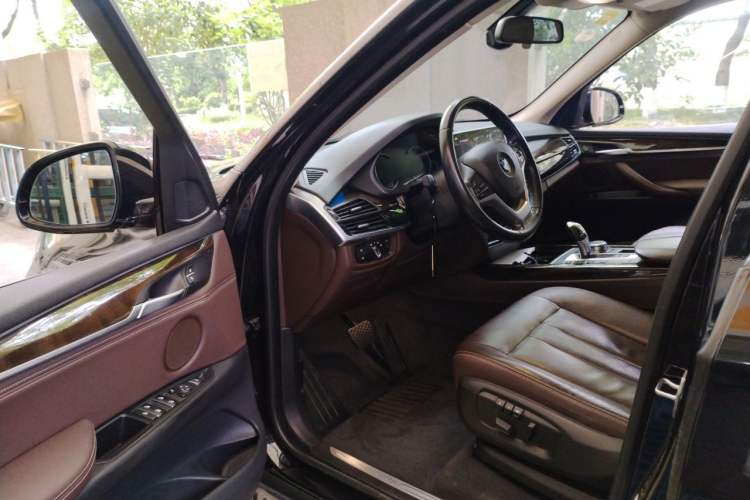 Used BMW X5 2018 xDrive28i Driver Seat