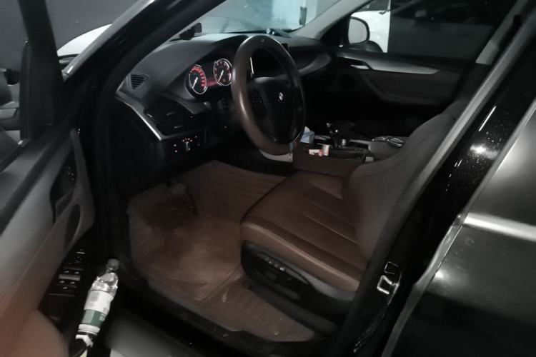 Used BMW X5 2018 xDrive35i Elegant Edition Driver Seat