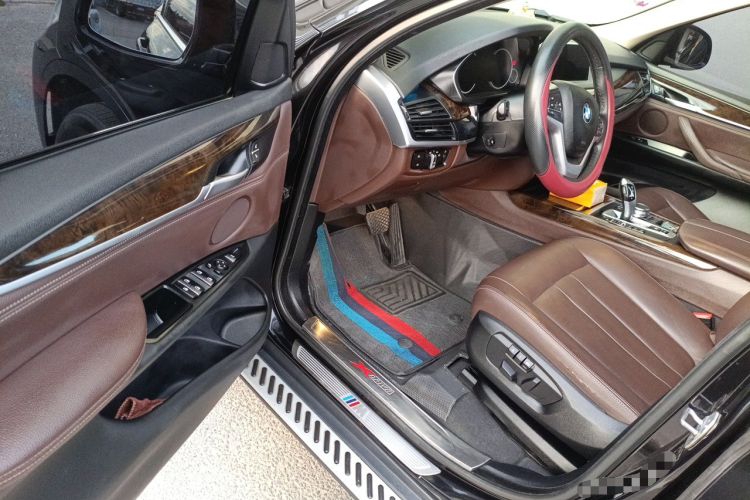 Used BMW X5 2018 xDrive35i Elegant Edition Driver Seat