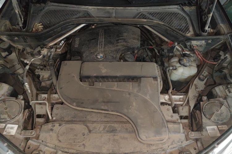 Used BMW X5 2018 xDrive28i Engine Bay