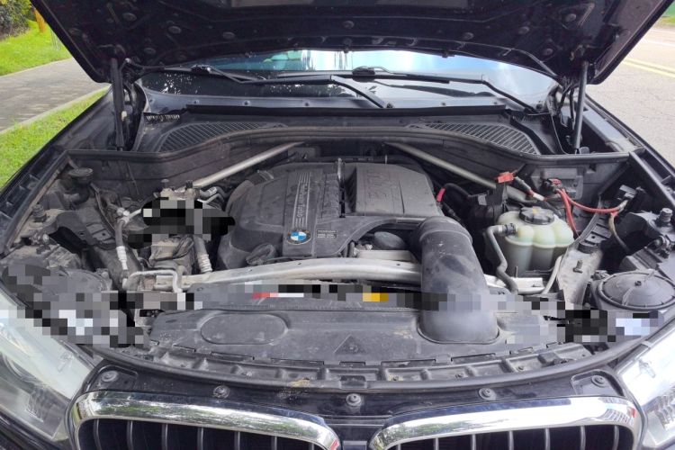 Used BMW X5 2018 xDrive35i Elegant Edition Engine Bay