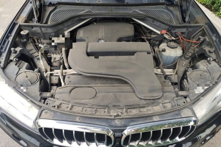 Used BMW X5 2018 xDrive28i Engine Bay