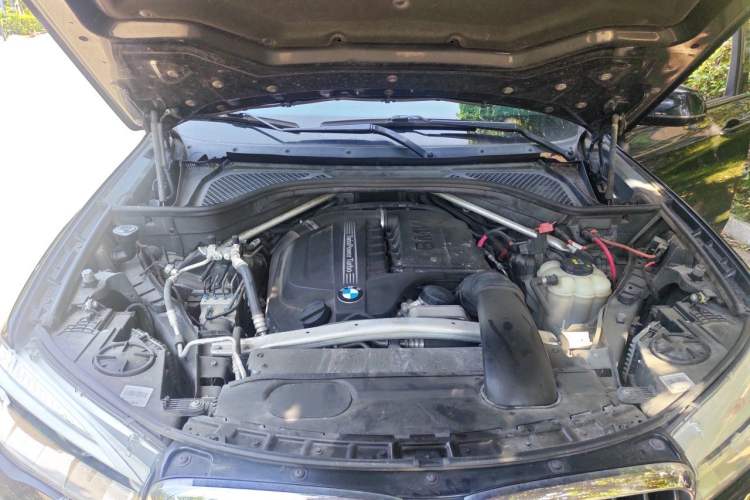 Used BMW X5 2018 xDrive35i M Sport Edition Engine Bay