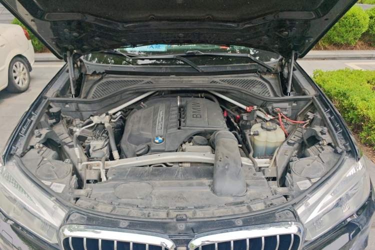 Used BMW X5 2018 xDrive35i Elegant Edition Engine Bay