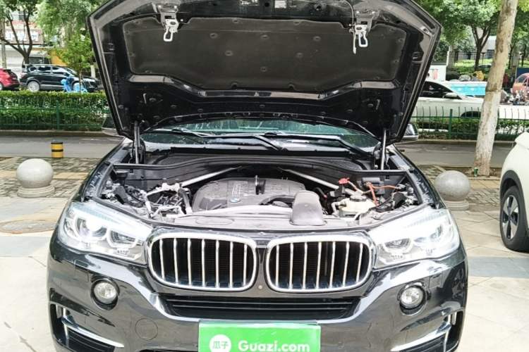 Used BMW X5 2018 xDrive35i Elegant Edition Engine Bay
