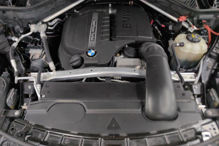 Used BMW X5 2018 xDrive35i Elegant Edition Engine Bay