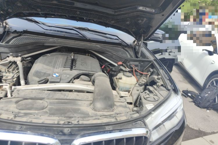 Used BMW X5  Engine Bay Left