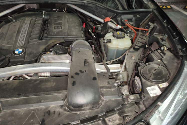 Used BMW X5 2018 xDrive35i Elegant Edition Engine Bay Left