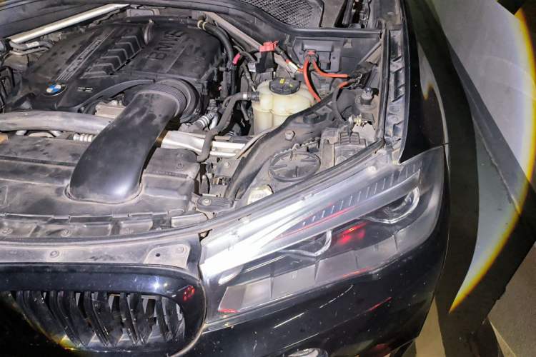 Used BMW X5  Engine Bay Left