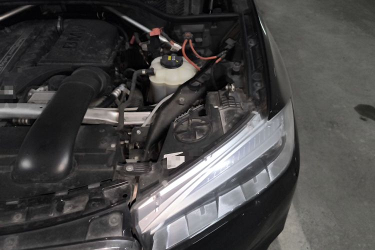 Used BMW X5 2018 xDrive35i Elegant Edition Engine Bay Left