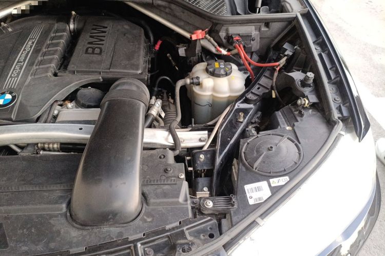 Used BMW X5 2018 xDrive35i Elegant Edition Engine Bay Left
