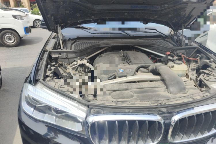 Used BMW X5  Engine Bay Right
