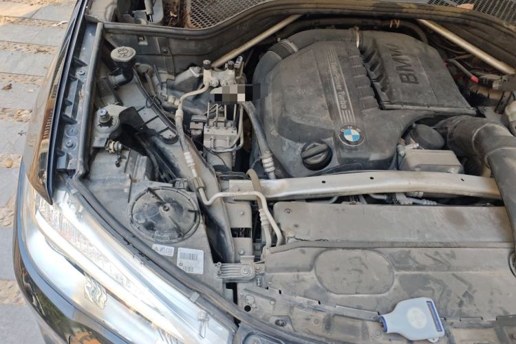 Used BMW X5 2018 xDrive35i Elegant Edition Engine Bay Right