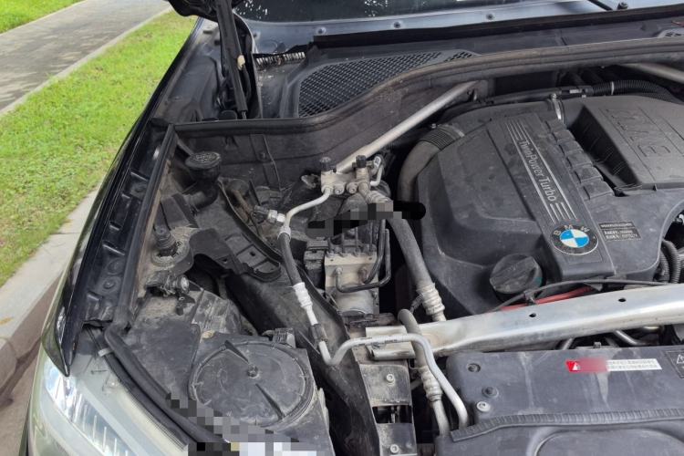 Used BMW X5 2018 xDrive35i Elegant Edition Engine Bay Right