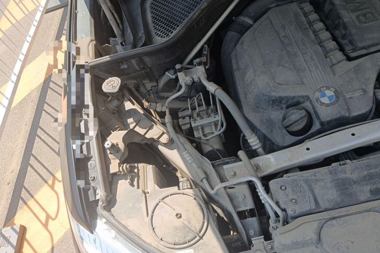 Used BMW X5 2018 xDrive35i Elegant Edition Engine Bay Right