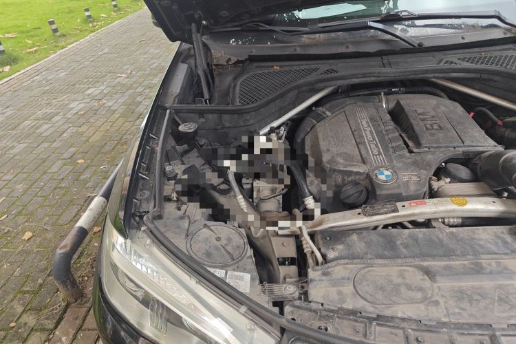 Used BMW X5 2018 xDrive35i Base Model Middle East Engine Bay Right