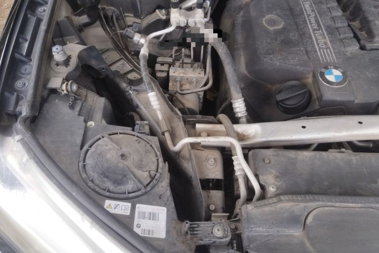 Used BMW X5 2018 xDrive35i Elegant Edition Engine Bay Right