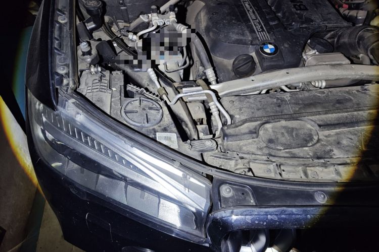 Used BMW X5 2018 xDrive35i M Sport Edition Engine Bay Right