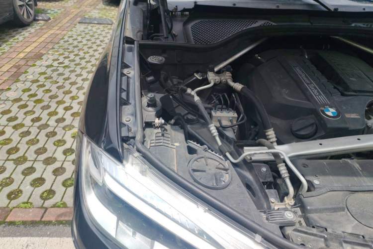 Used BMW X5  Engine Bay Right